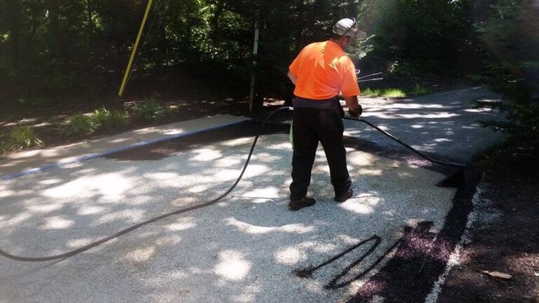 Sealcoating Contractor